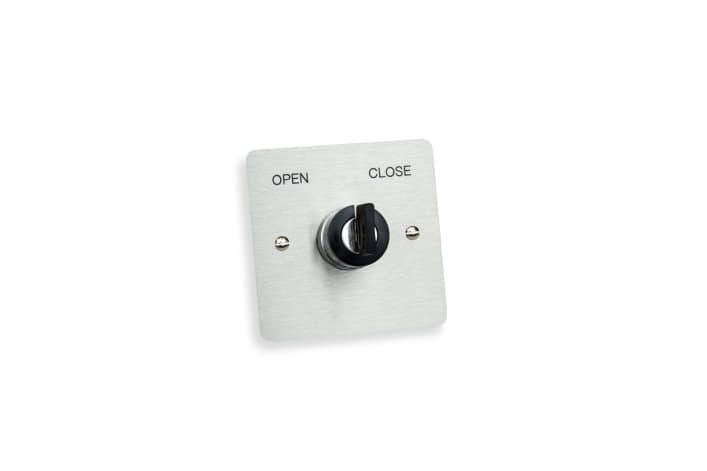 Open/Close Key Switch Flush